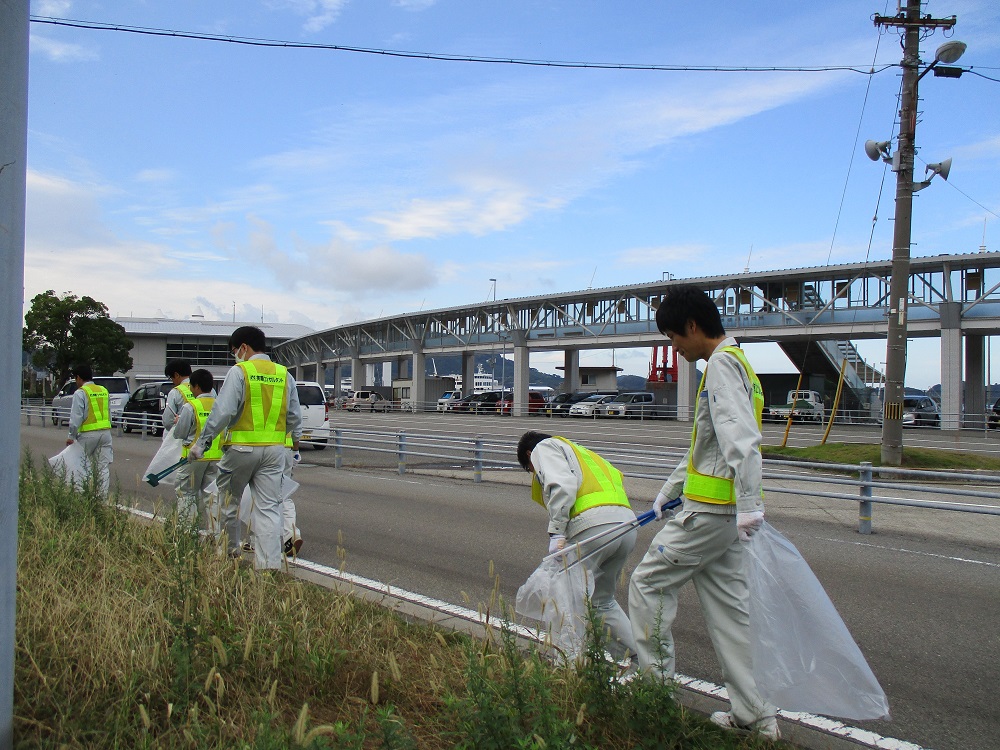 道路清掃ボランティアのサムネイル