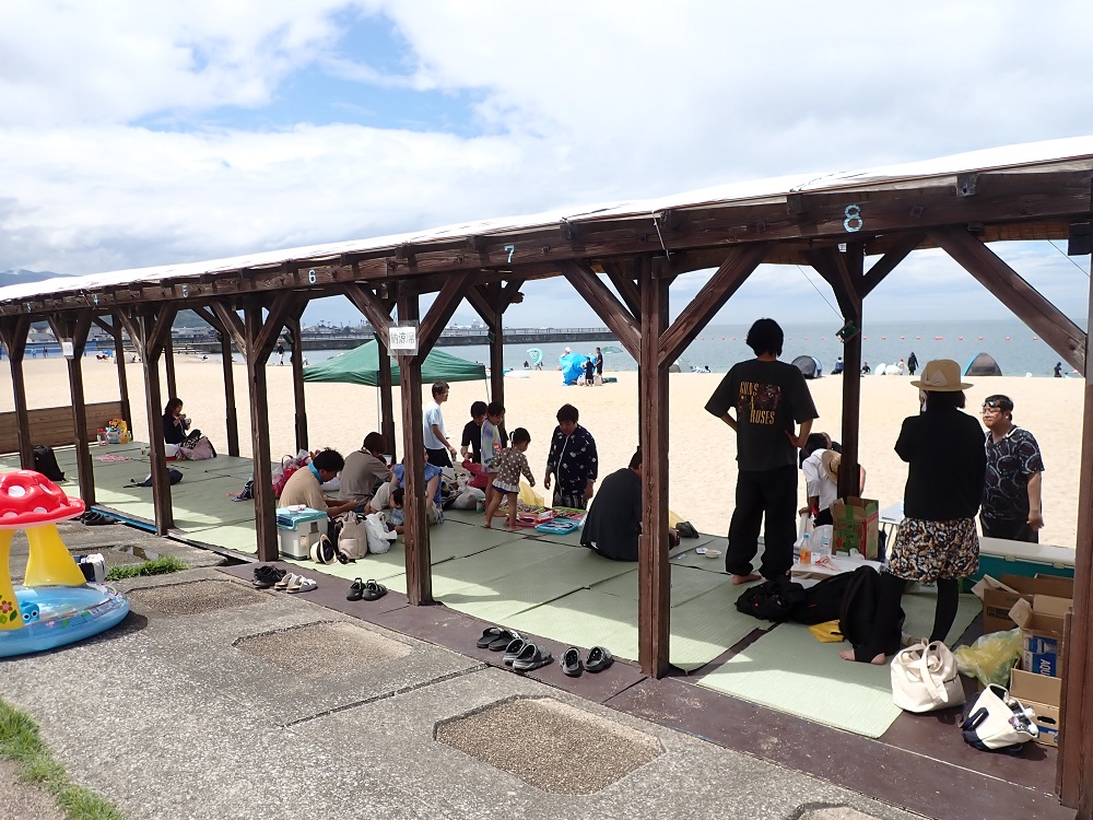 海水浴（伊予市五色姫海浜公園）のサムネイル