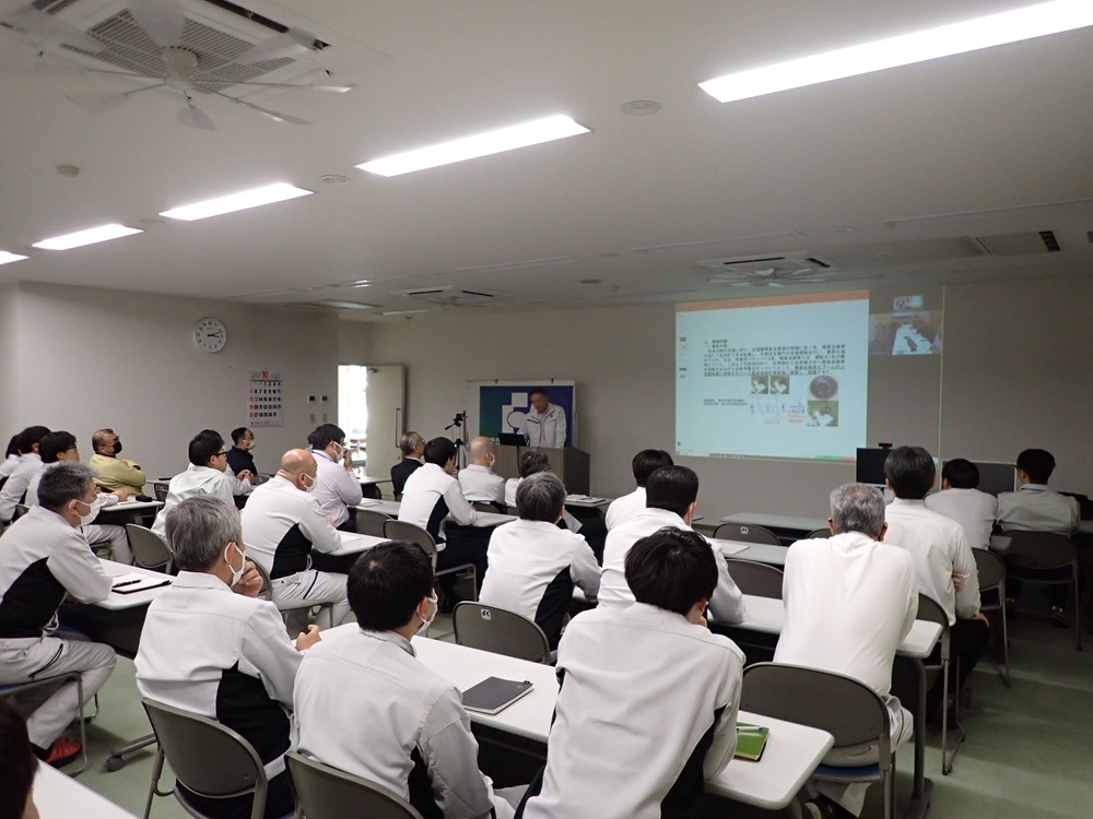 社内安全大会を行いました。のサムネイル