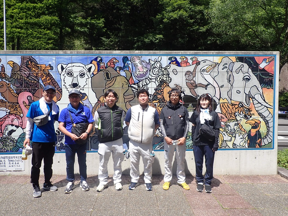 とべ動物園敷地内 清掃ボランティア活動への参加のサムネイル